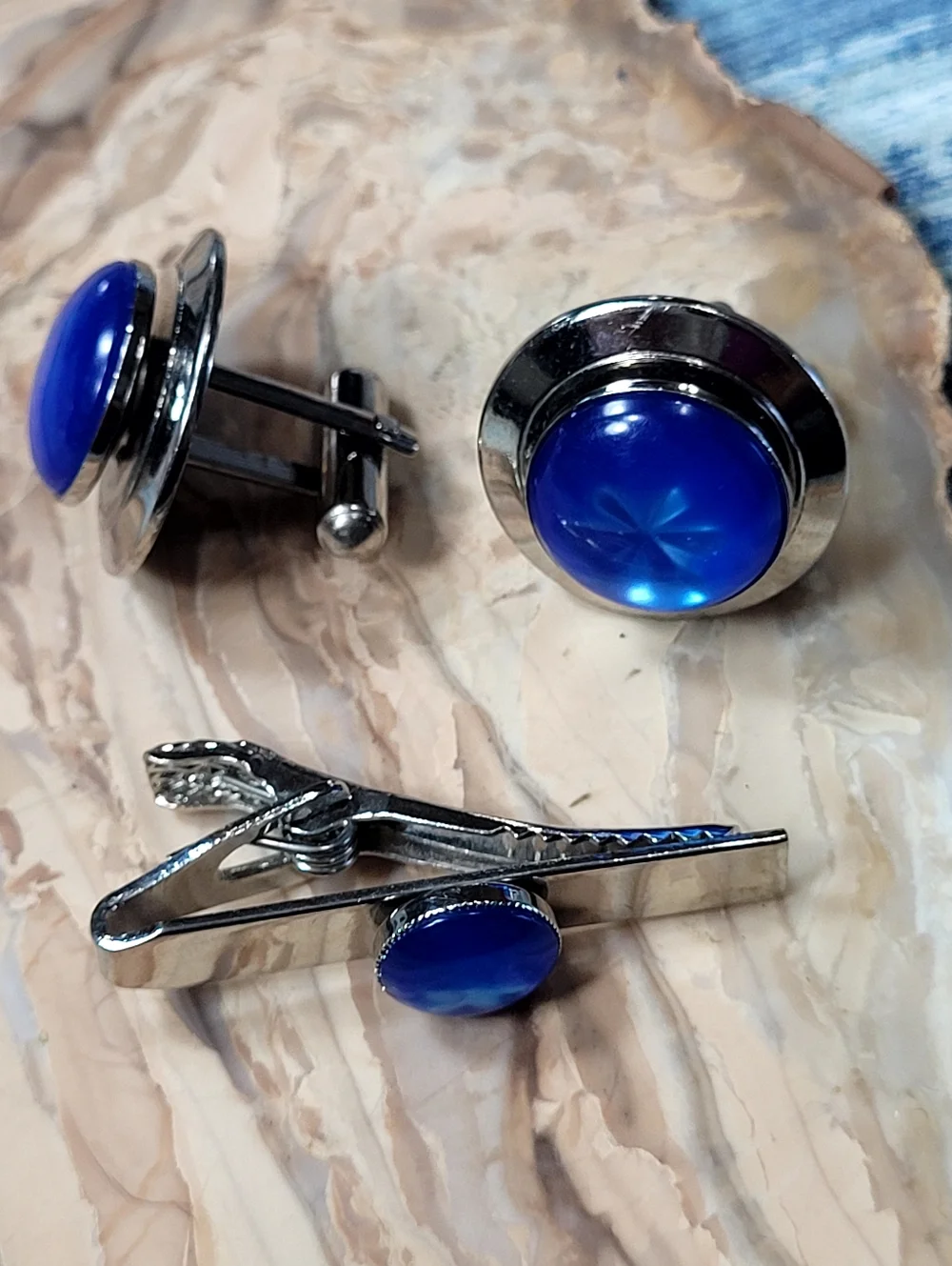Blue Cufflink and Tie Bar Set - Classic Round Design